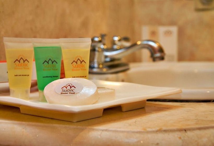 Hotel Subic Holiday Villas