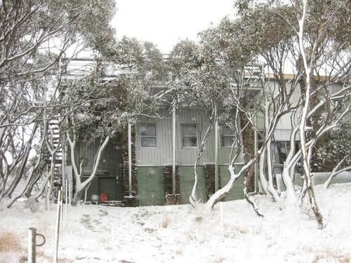 酒店 Tanderra Ski Lodge