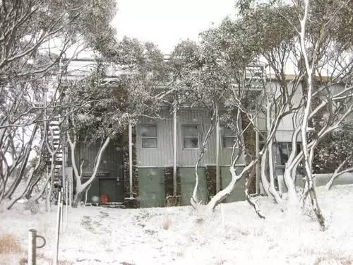 ホテル Tanderra Ski Lodge