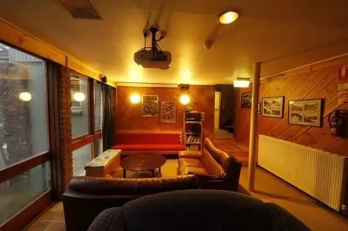 ホテル Tanderra Ski Lodge