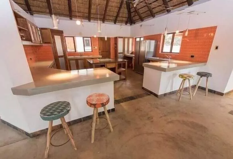 Hotelli Unembeza Boutique Lodge & Spa