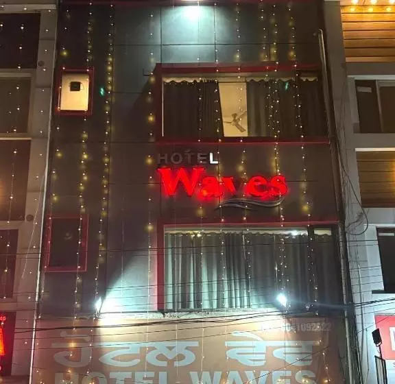 Hotel Waves