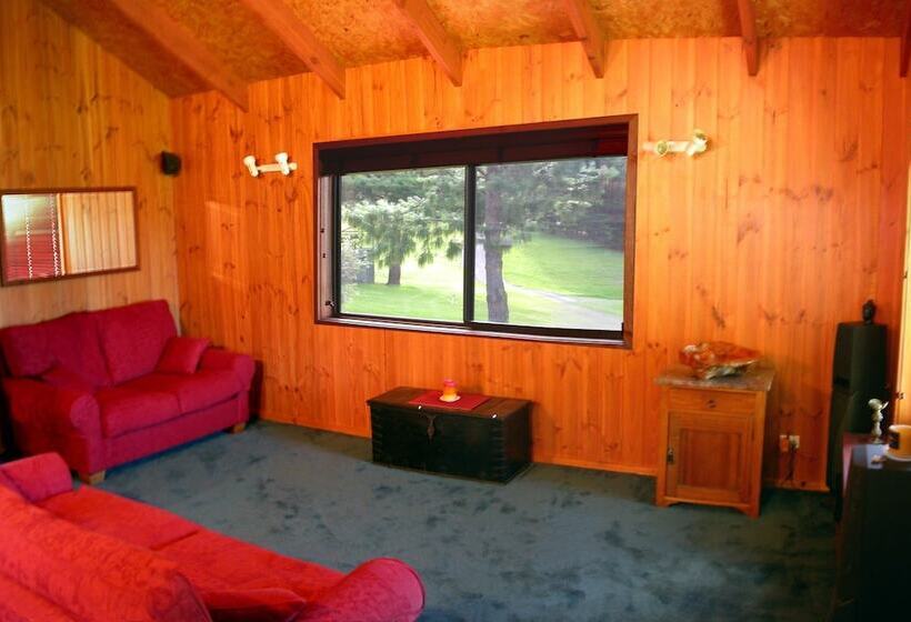 Kangaroo Valley Timber Cabin