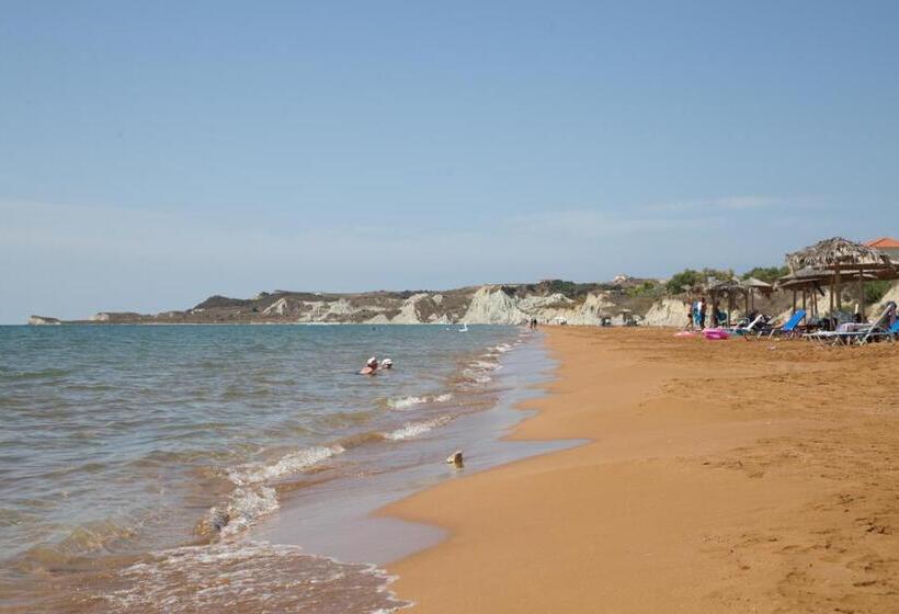 Kefalonia Beach Hotel & Bungalows