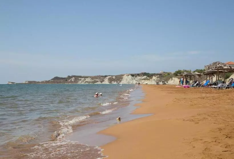 Kefalonia Beach Hotel & Bungalows