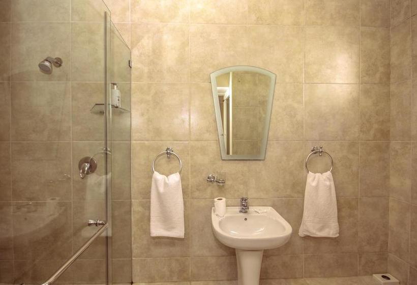 פנסיון 50 College Drive B&b