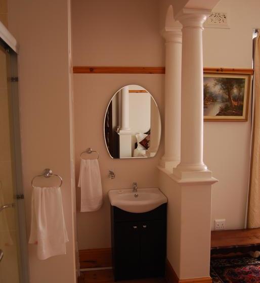 פנסיון 50 College Drive B&b