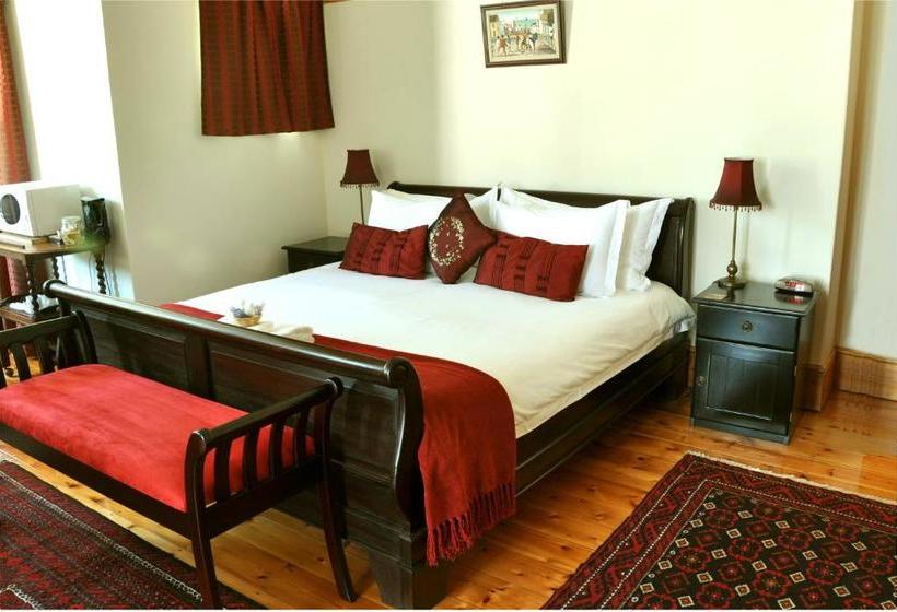 פנסיון 50 College Drive B&b