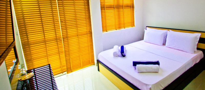 پانسیون Sunset Royal