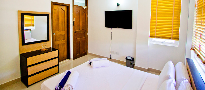 پانسیون Sunset Royal