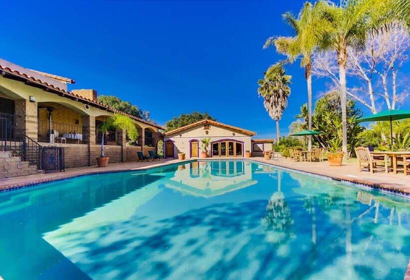 بنسيون Vineyard Hacienda