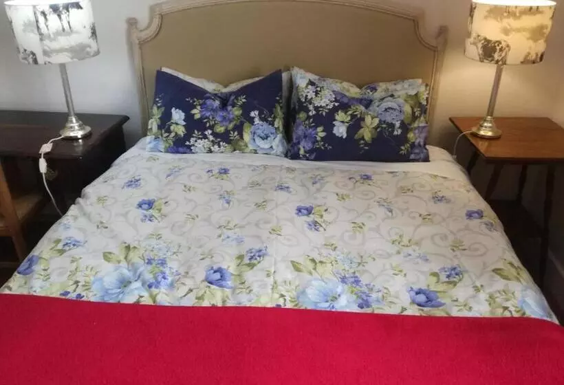 Aamiaismajoitus (B&B) Valley Guest House