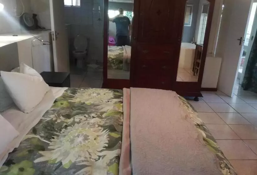 Aamiaismajoitus (B&B) Valley Guest House