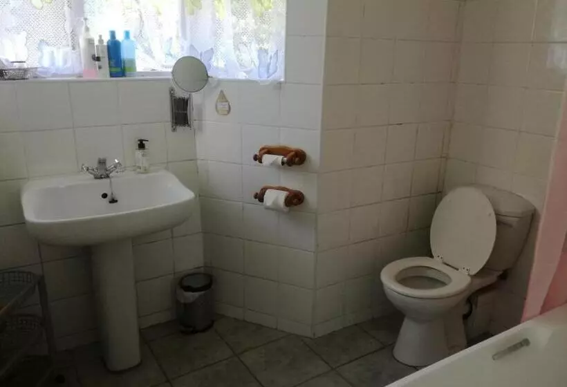 Aamiaismajoitus (B&B) Valley Guest House