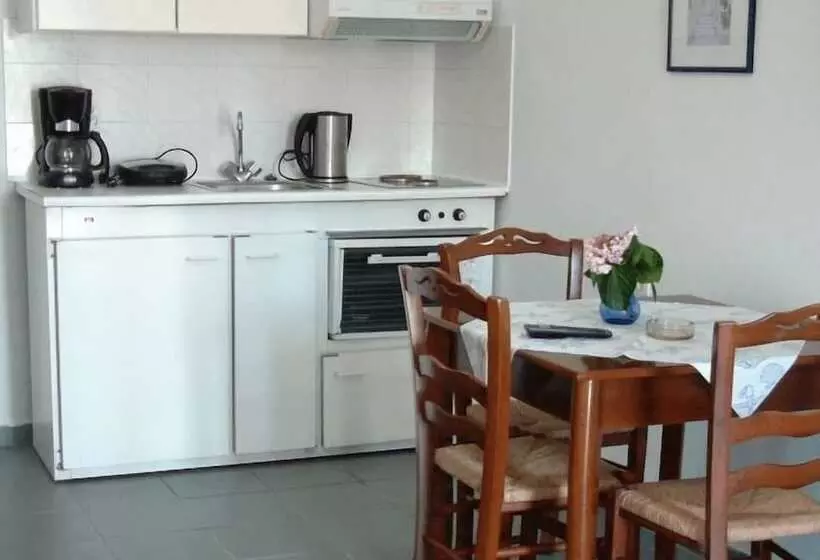 Erato Apartments