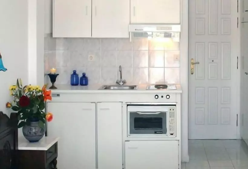 Erato Apartments