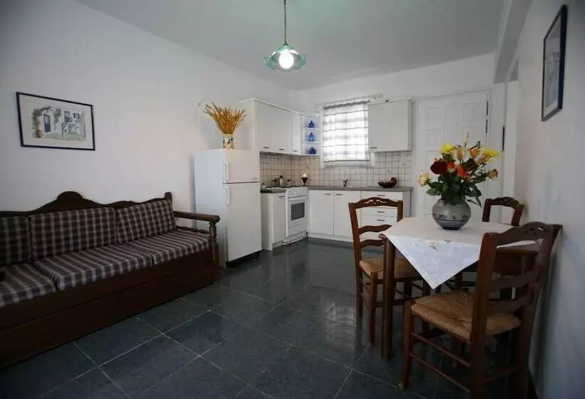 Erato Apartments