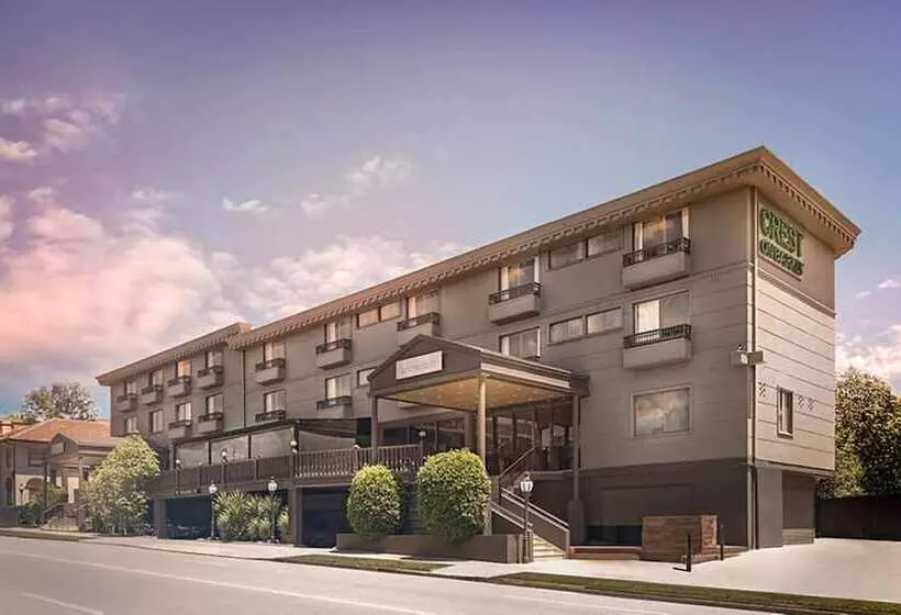 Hotelli Crest On Barkly Serviced Apartments
