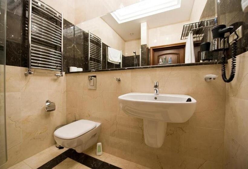 בית מלון כפרי Willa Zagórze