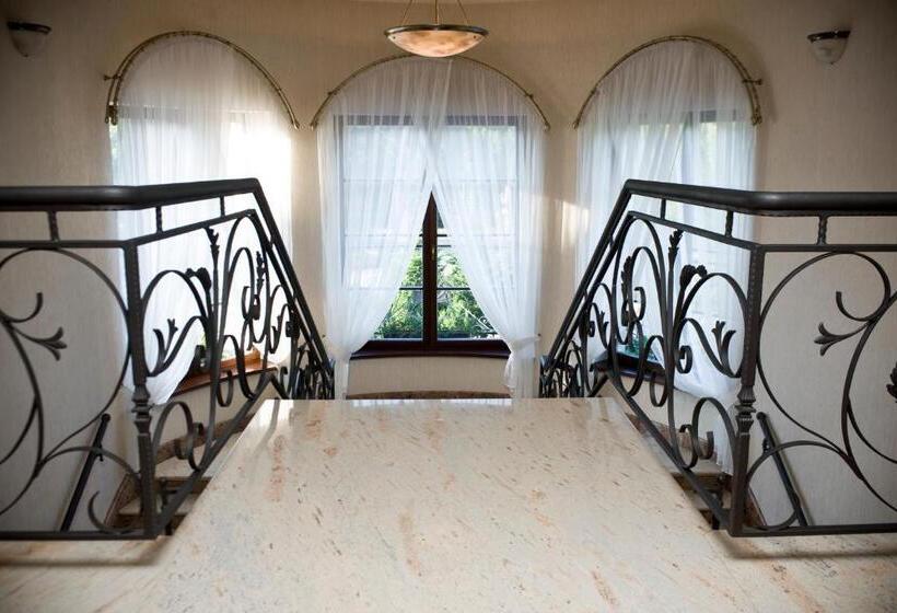 בית מלון כפרי Willa Zagórze