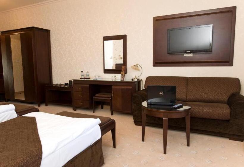 בית מלון כפרי Willa Zagórze