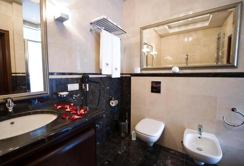 בית מלון כפרי Willa Zagórze