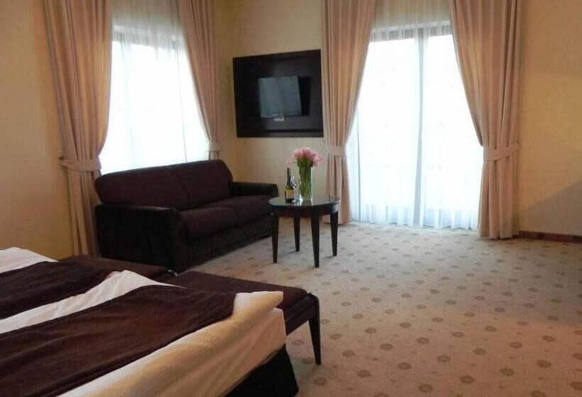 בית מלון כפרי Willa Zagórze