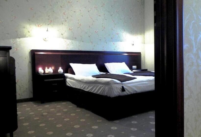 בית מלון כפרי Willa Zagórze