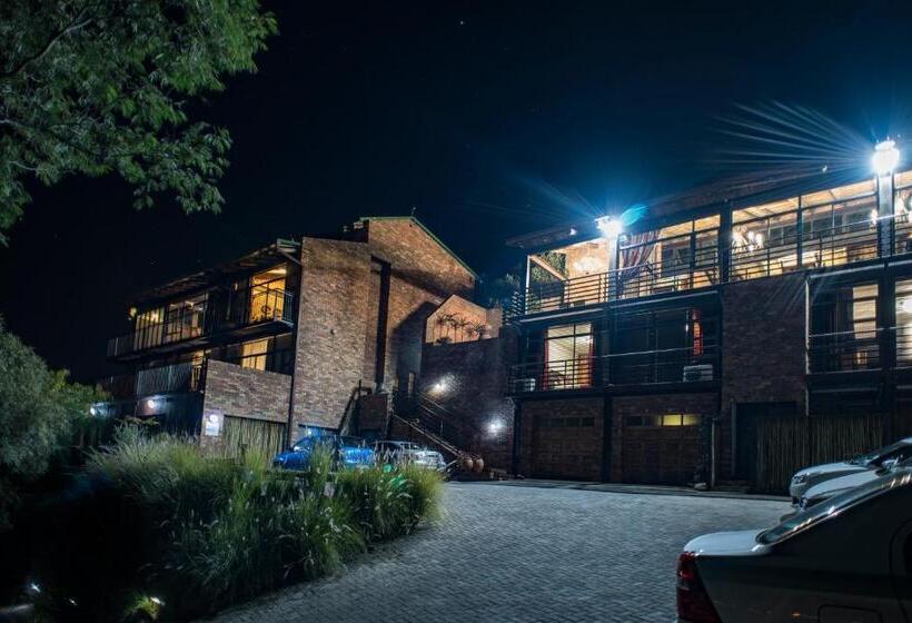 ペンション Franklin View Guesthouse