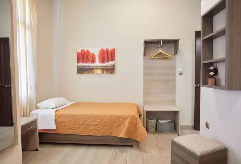 پانسیون Pelineon Rooms