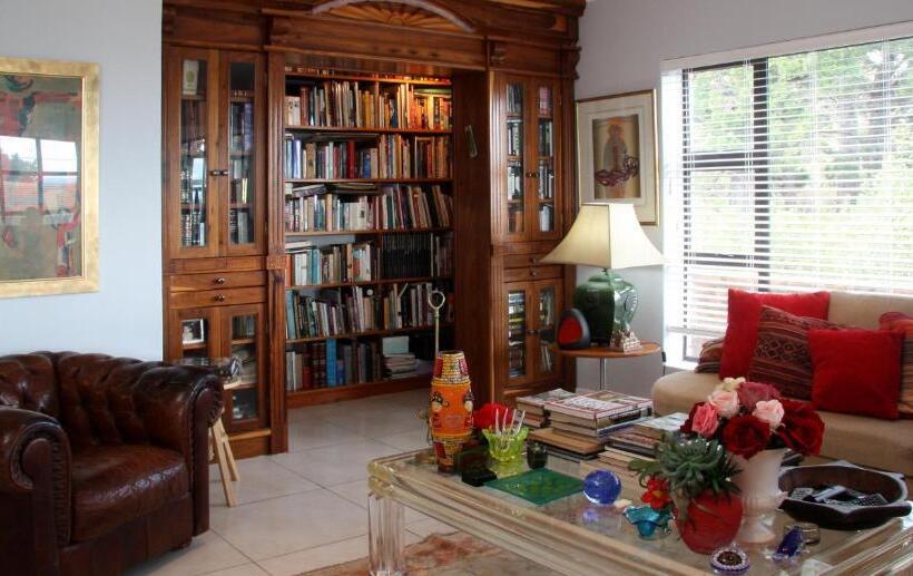 פנסיון The Nantucket