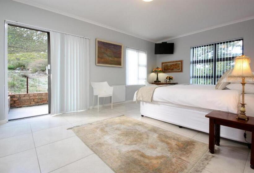 פנסיון The Nantucket