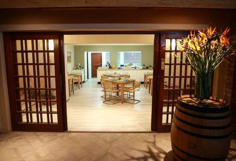 ペンション Woodlands Guest House