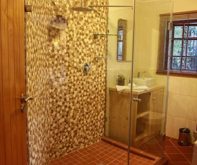 ペンション Woodlands Guest House