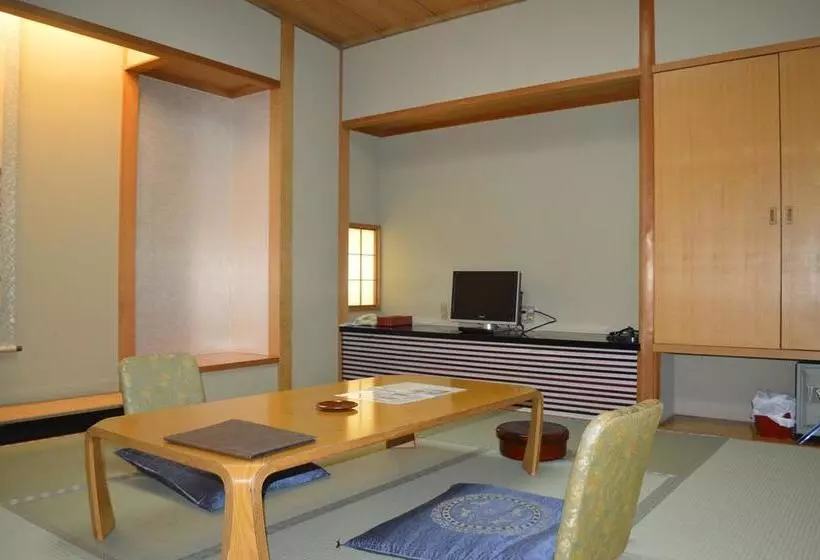 旅館 Enakyo Grand