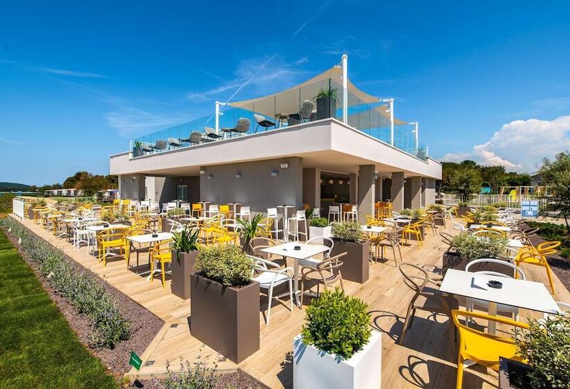 Arena Grand Kazela Camping Homes