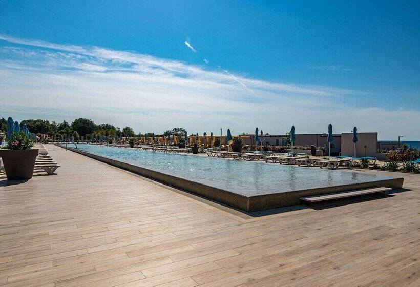 Arena Grand Kazela Camping Homes