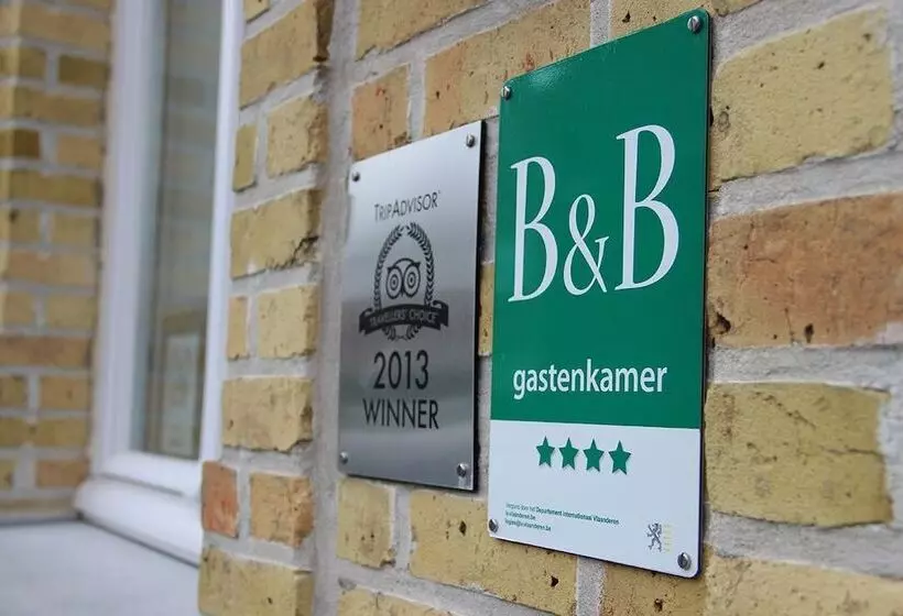 B&b @ Room's