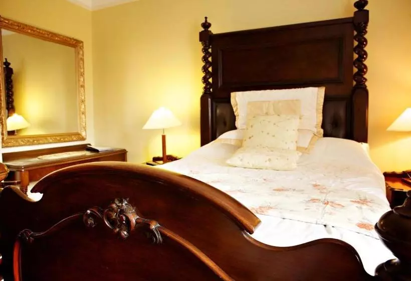 Westbrook House B & B
