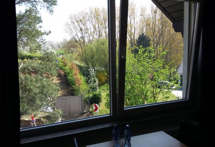 تختخواب و صبحانه Villa Kakelbont Borgloon