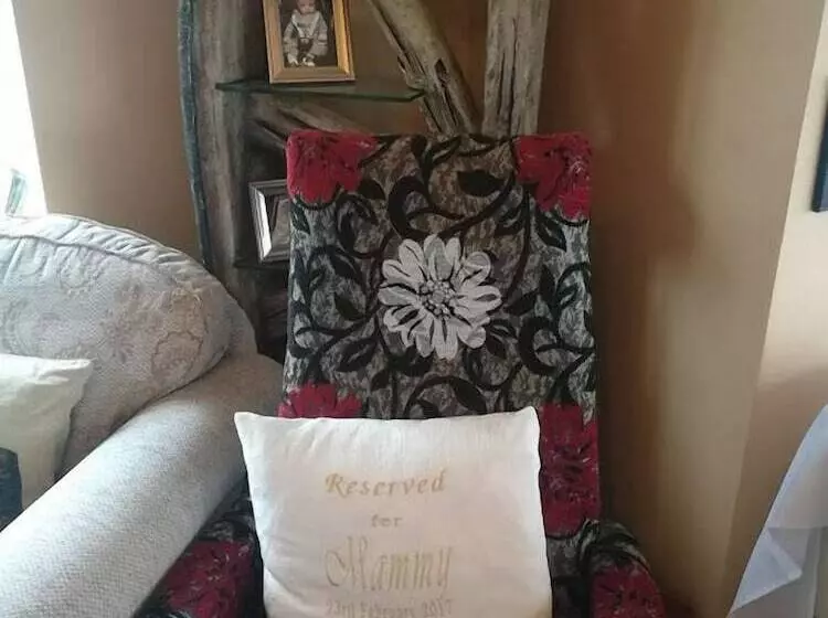 Aamiaismajoitus (B&B) Walkers Nest