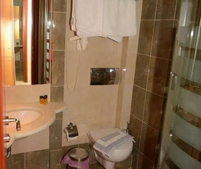 Evia Hotel & Suites