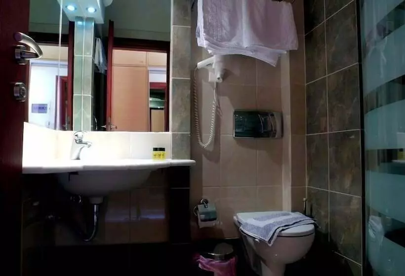 Evia Hotel & Suites