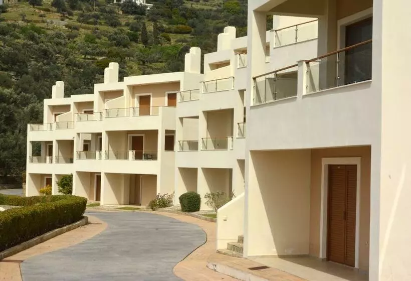Evia Hotel & Suites