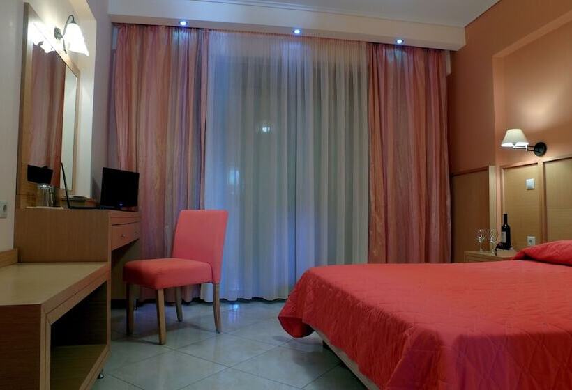 Evia Hotel & Suites