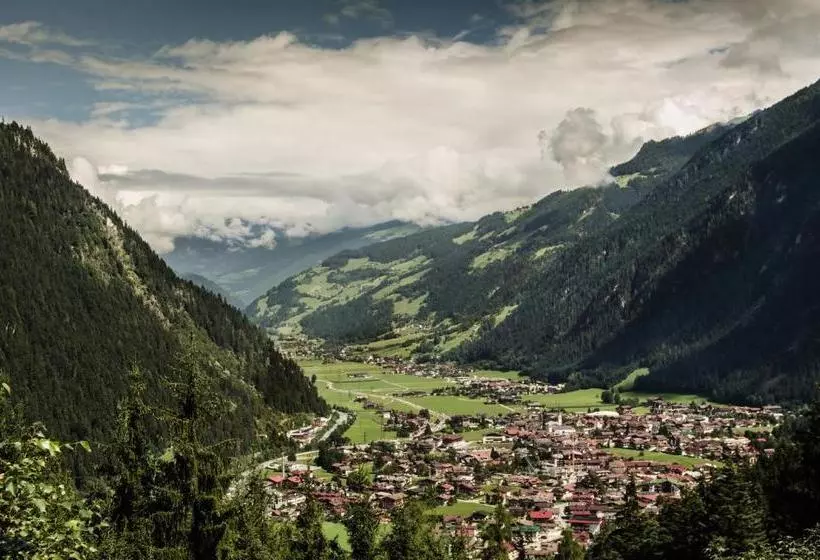 هتل Hostel Chillertal