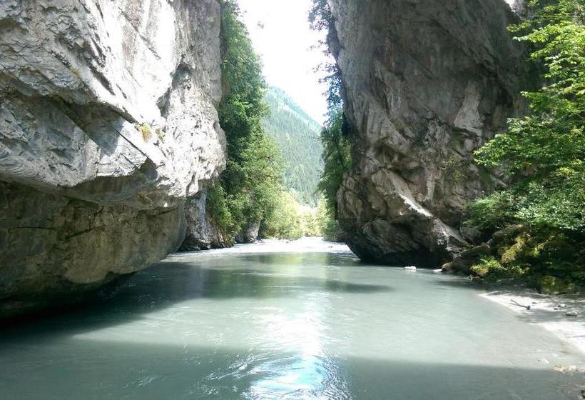 ホテル Hostel Chillertal