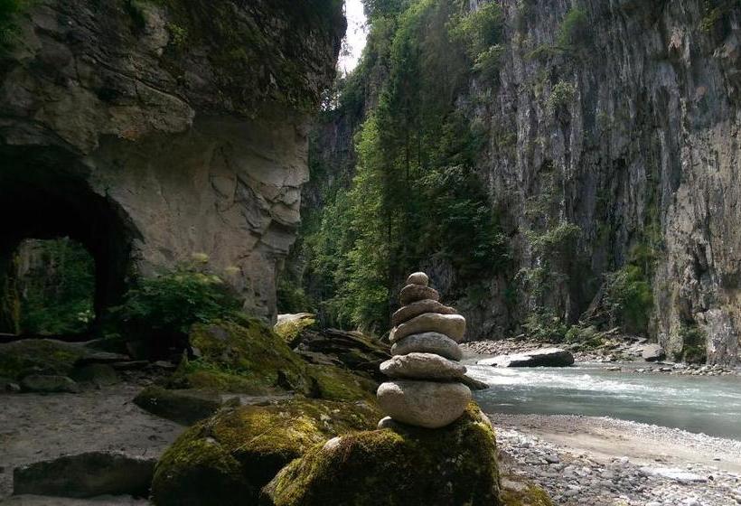 ホテル Hostel Chillertal