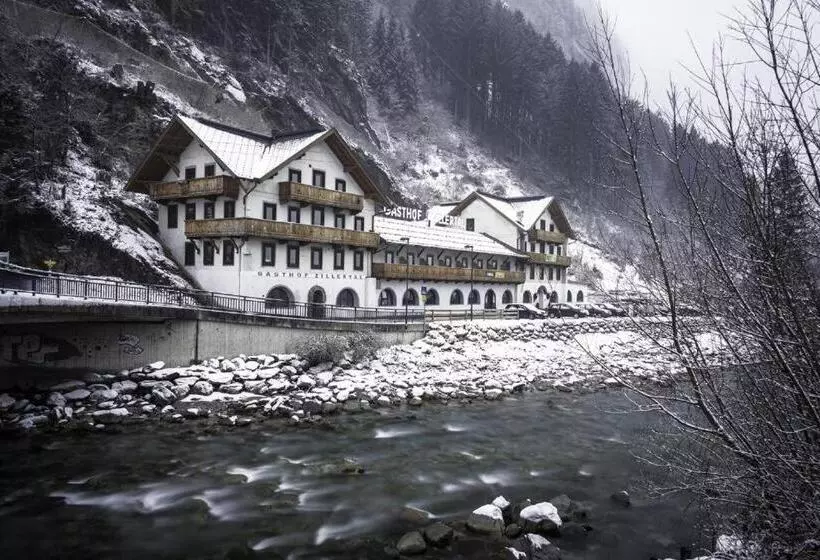 هتل Hostel Chillertal