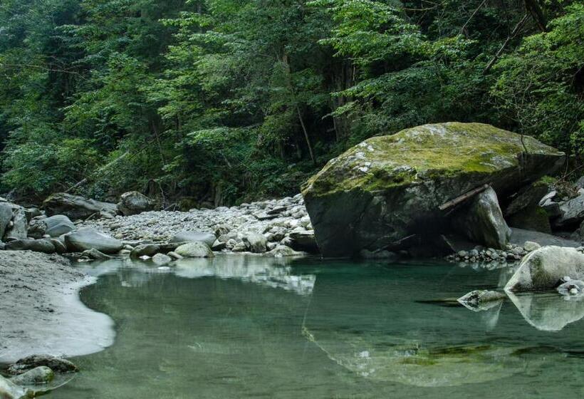 ホテル Hostel Chillertal